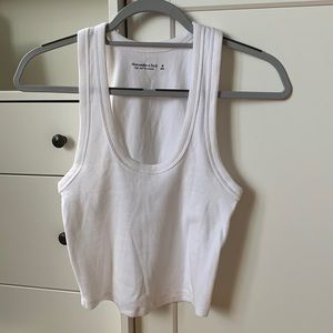 Abercrombie & Fitch Essential Scoopneck Tank in White